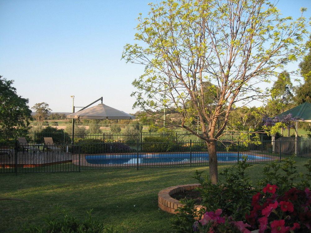 Bed and Breakfast Pericoe Retreat Dubbo Zewnętrze zdjęcie